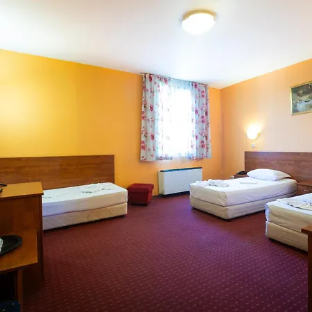 света Хотел 4*