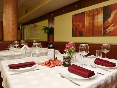 Hotel Sveta 4*