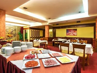 Hotel Sveta 4*